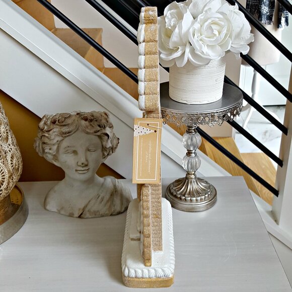 NEW! EXQUISITE MASSIVE 18" TALL FROSTED Gingerbread HOUSE - Picture 2 of 8